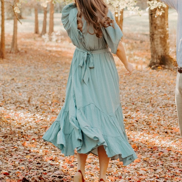 Real deep V neck MIDI dress - Size Small - Picture 4 of 4